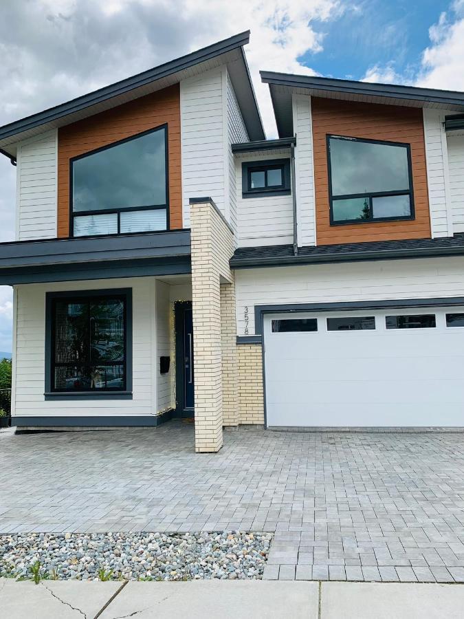 Baycrestone Apartamento Coquitlam Exterior foto